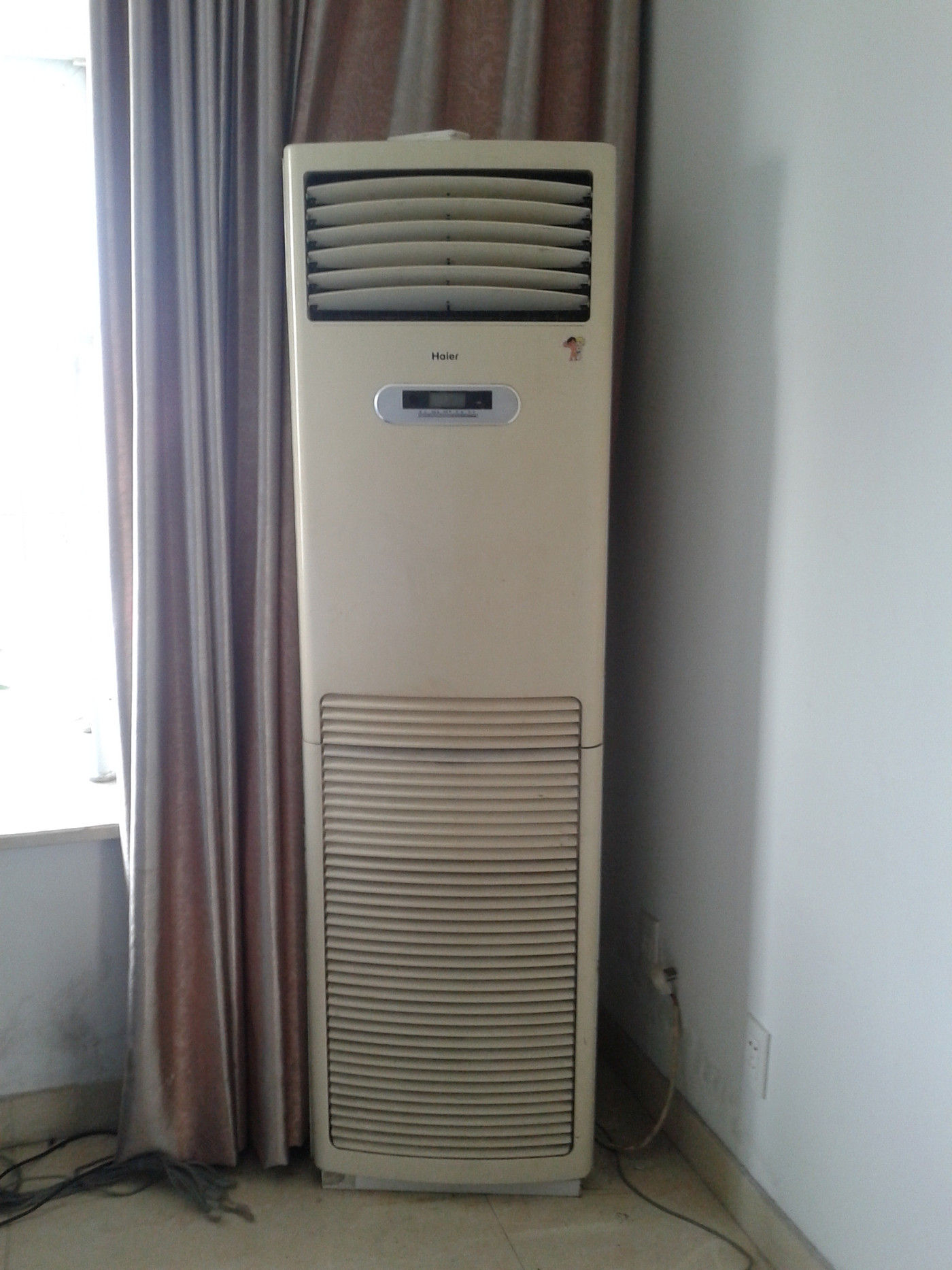 立式空調(diào) 現(xiàn)代家居與商業(yè)空間的舒適之選