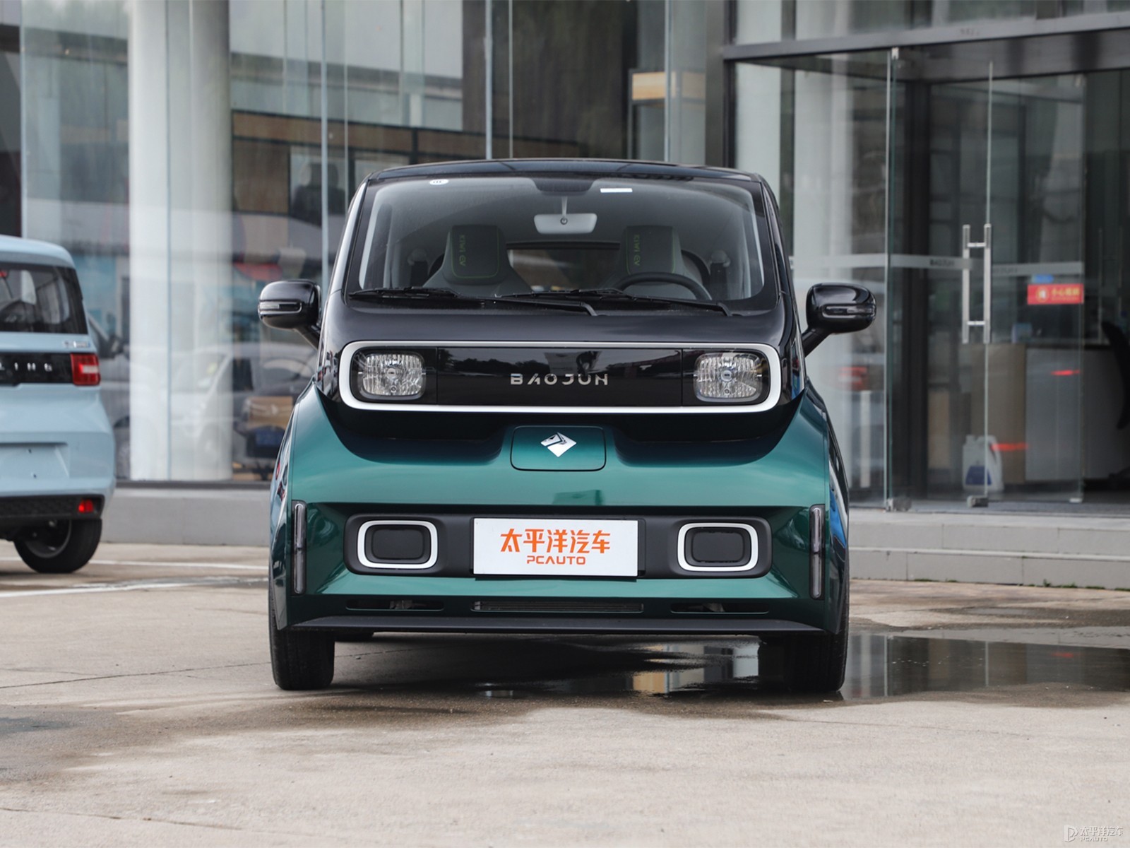 都市迷你的設(shè)計(jì)之光 解密寶駿KiWi EV2021款設(shè)計(jì)師版外觀魅力